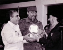 Con Fidel Castro y Gabriel Garcìa Màrquez el dìa de la inauguraciòn de la EICTV 15 diciembre 1986